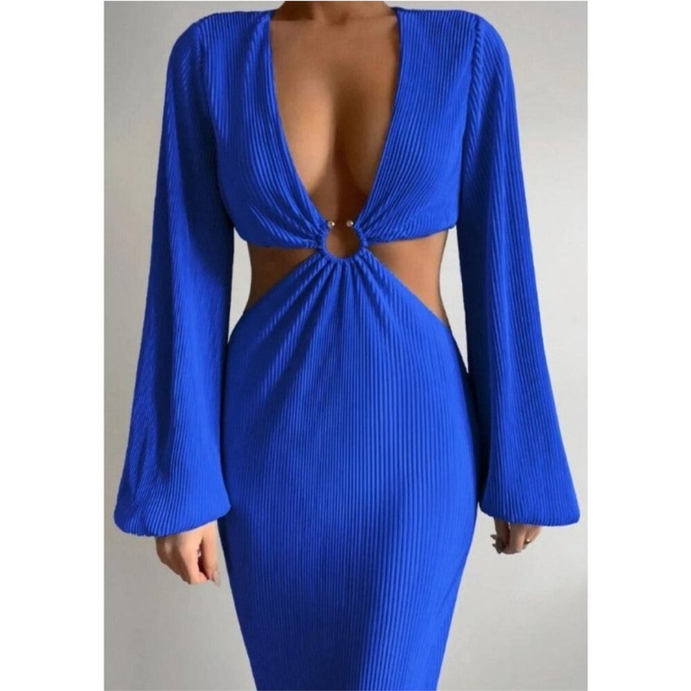 NWT MONTEAU CUT OUT MIDI DRESS
